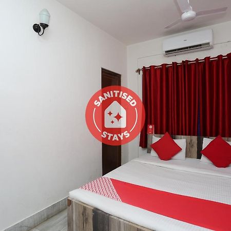 Oyo 11054 Amar Raj Guest House Kolkata Ngoại thất bức ảnh