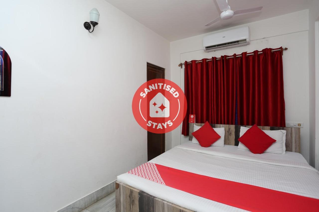 Oyo 11054 Amar Raj Guest House Kolkata Ngoại thất bức ảnh