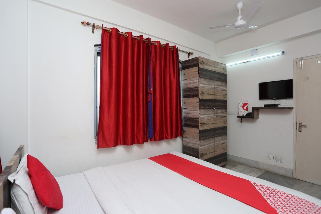 Oyo 11054 Amar Raj Guest House Kolkata Ngoại thất bức ảnh