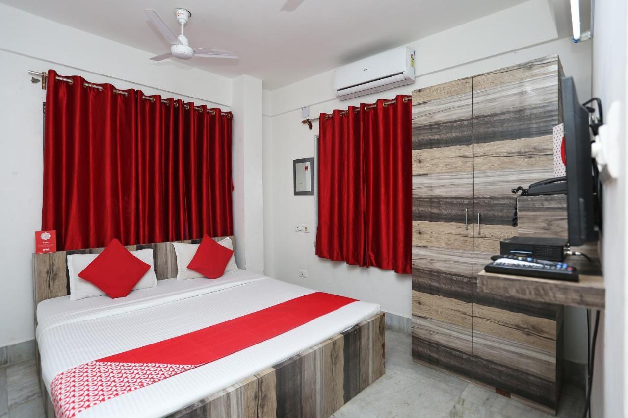 Oyo 11054 Amar Raj Guest House Kolkata Ngoại thất bức ảnh