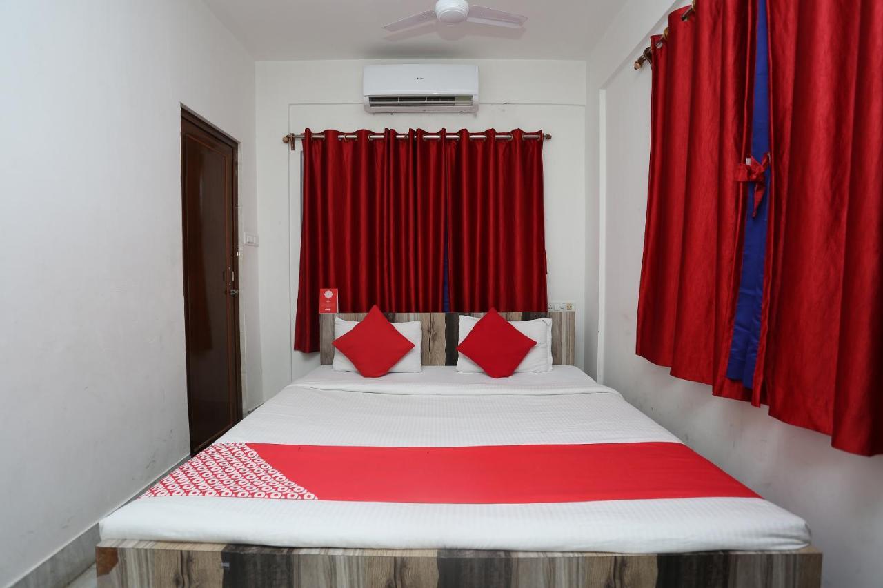 Oyo 11054 Amar Raj Guest House Kolkata Ngoại thất bức ảnh