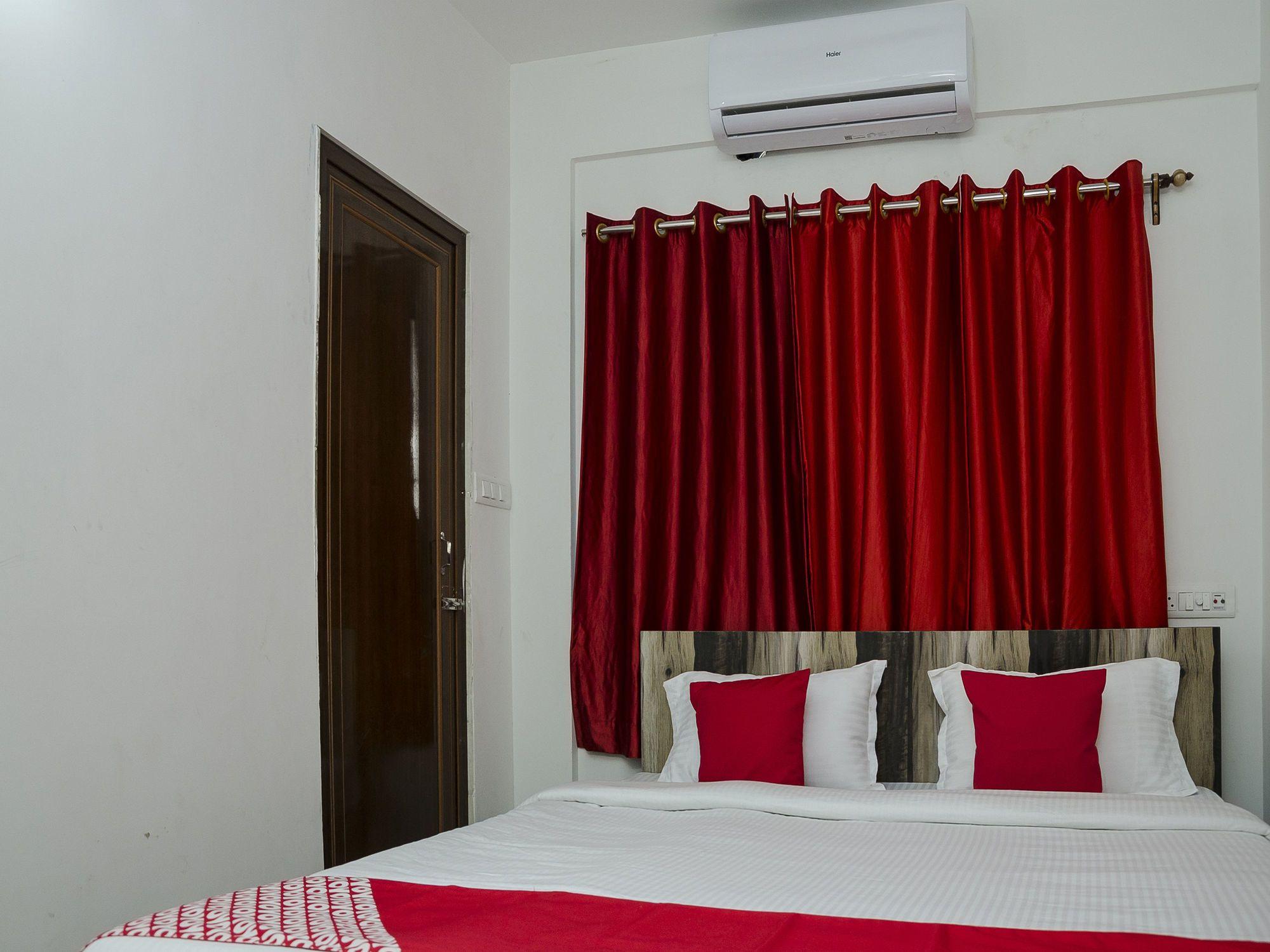 Oyo 11054 Amar Raj Guest House Kolkata Ngoại thất bức ảnh